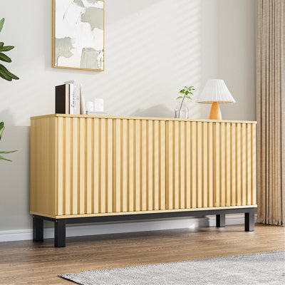 Élégante cannelée avec amplement d'espace de rangement, idéale pour les bars à alcool et le buffet de café, charnières à tablettes réglables, finition noyer