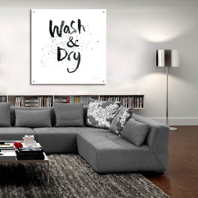 Art mural en verre Trinro «Laundry Day 1» par Mercedes Lopez
