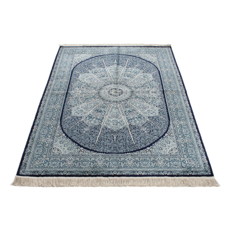 Tapis bleu marine et ivoire 4 x 6
