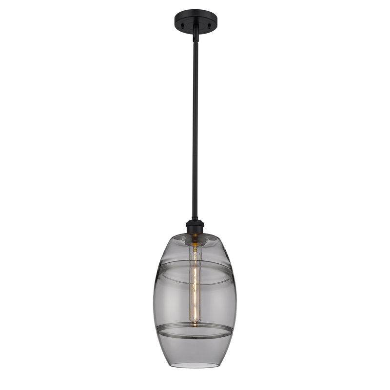 Luminaire suspendu à tige 1 lumière 10 po Ballston Bettylou, H 9,88 po x l 8 po x P 8 po, Gris fumée clair, Noir mat