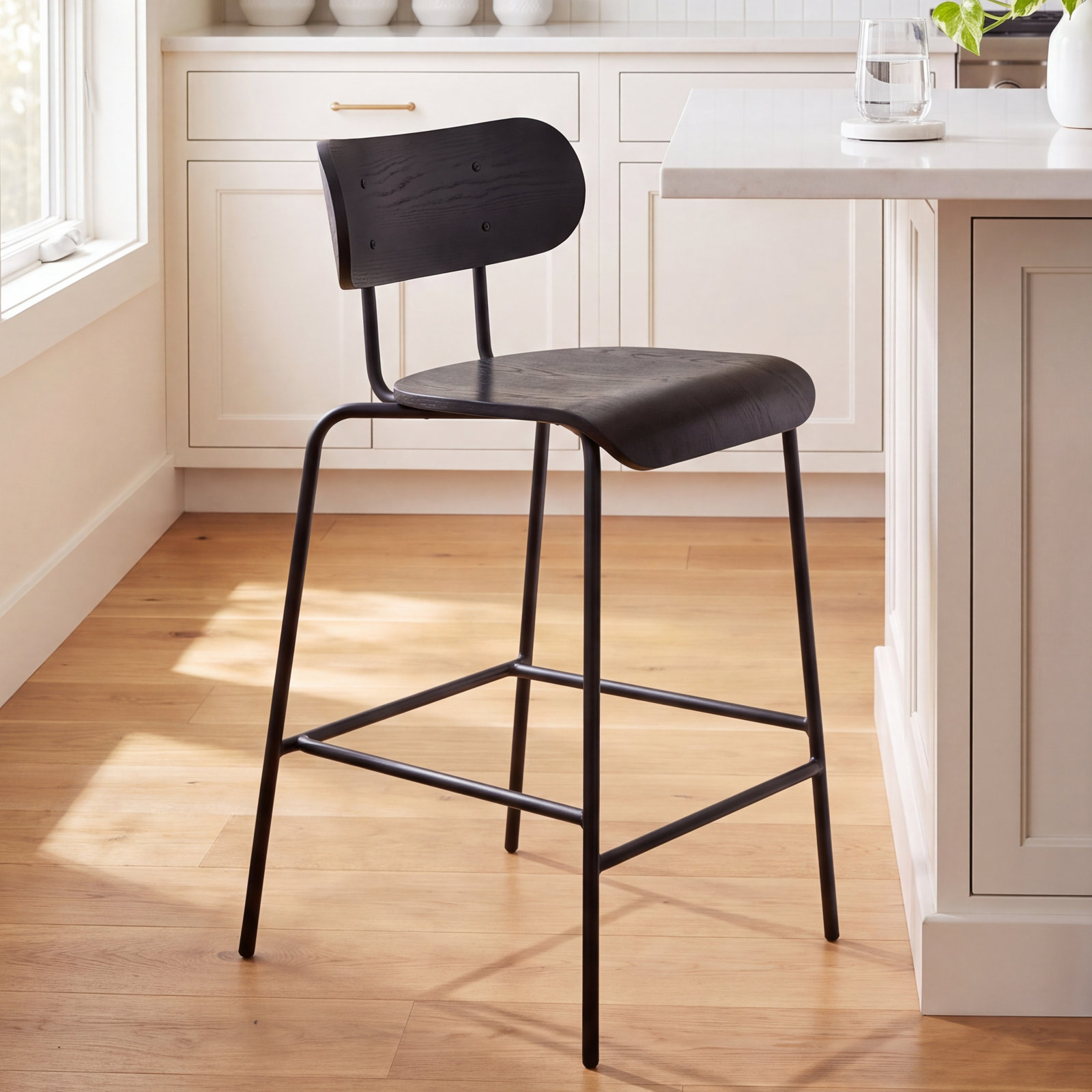 Bantam 24" Bar Stool, Ash Black