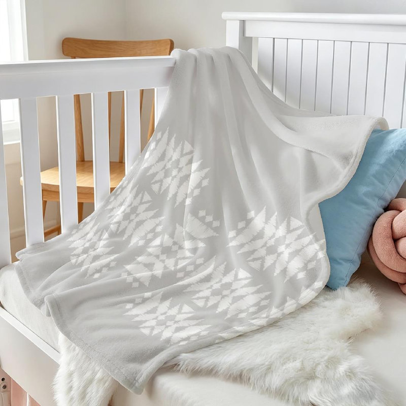 Jeté en flanelle grise ultra douce en molleton, imprimé boho blanc et ethnique, Throw 30" x 40"