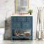 Armoire en bois bleue-658437983
