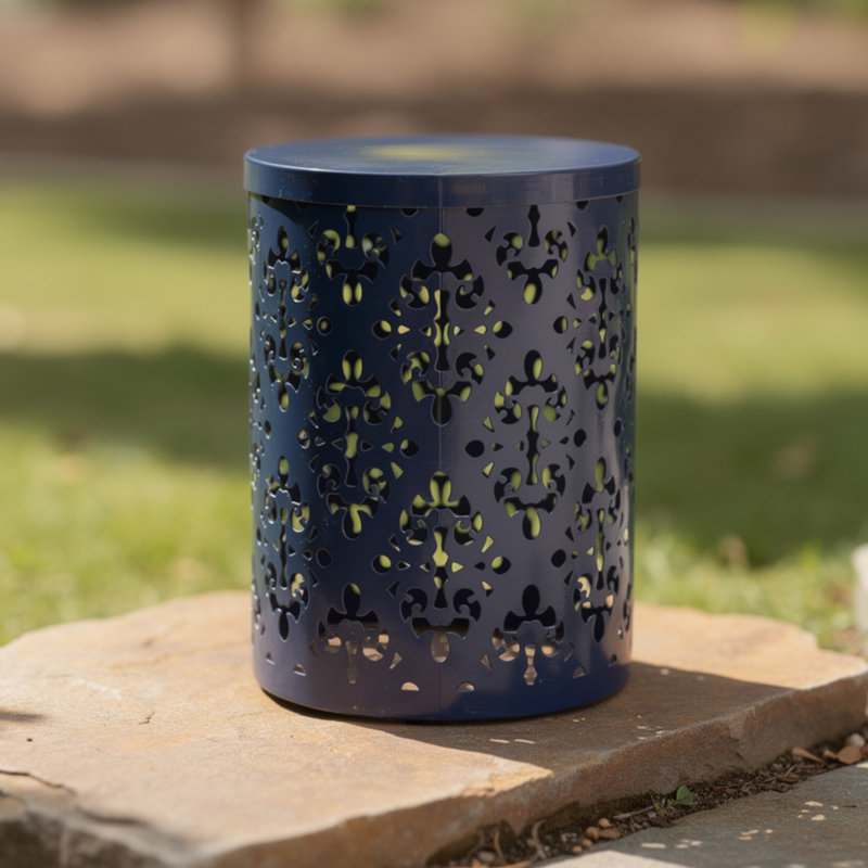 Table d'appoint en métal Nadilyn, Bleu marine