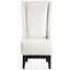 Chaise de salon blanche avec dossier à oreilles haut et siège à bande élastique, pour le confort de la chambre à coucher-488966315