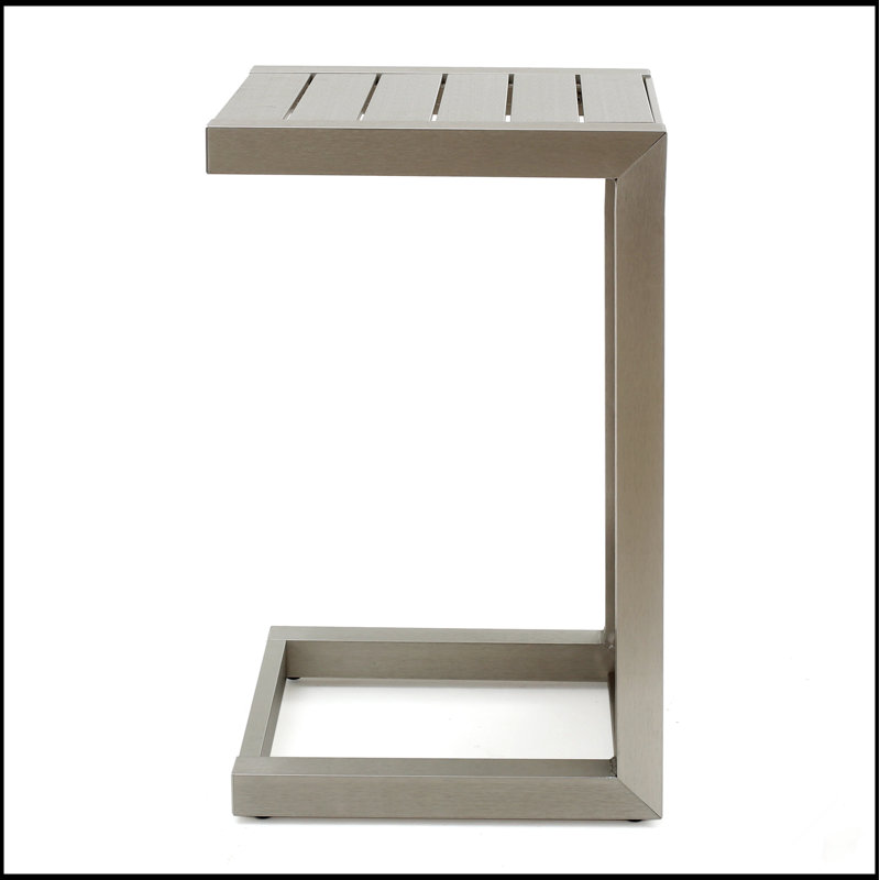 Table d'appoint d'extérieur en forme de C avec structure en aluminium durable et conception polyvalente pour un maximum de commodité et de style