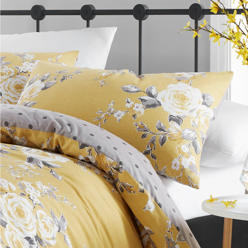 Canterbury Floral Reversible Double Duvet Cover Set with Pillowcases with Pillowcases, Single - 1 Standard Pillowcase, Ochre