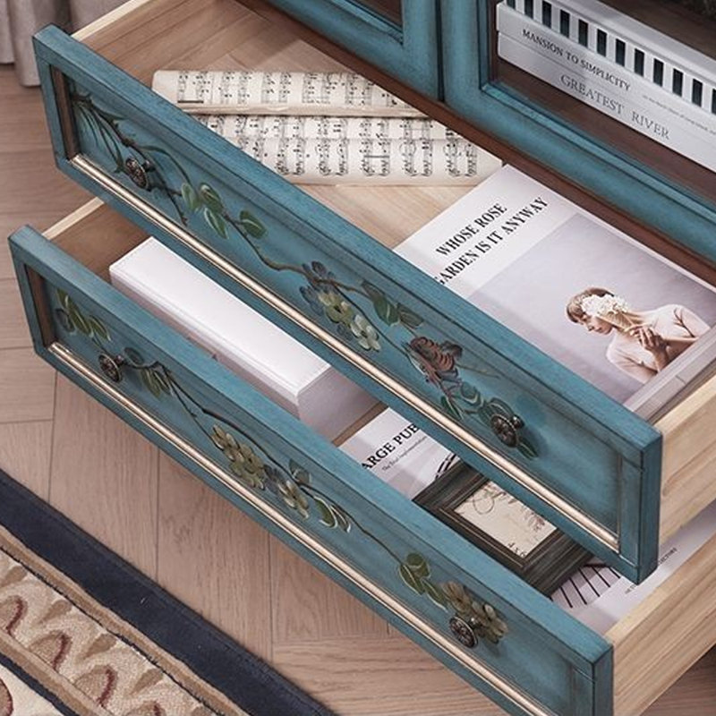 Bleu + brun massif + bois manufacturé + vitrines