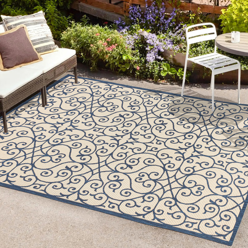 Floral and Oriental Rug, Rectangle 5'3" x 7'7"