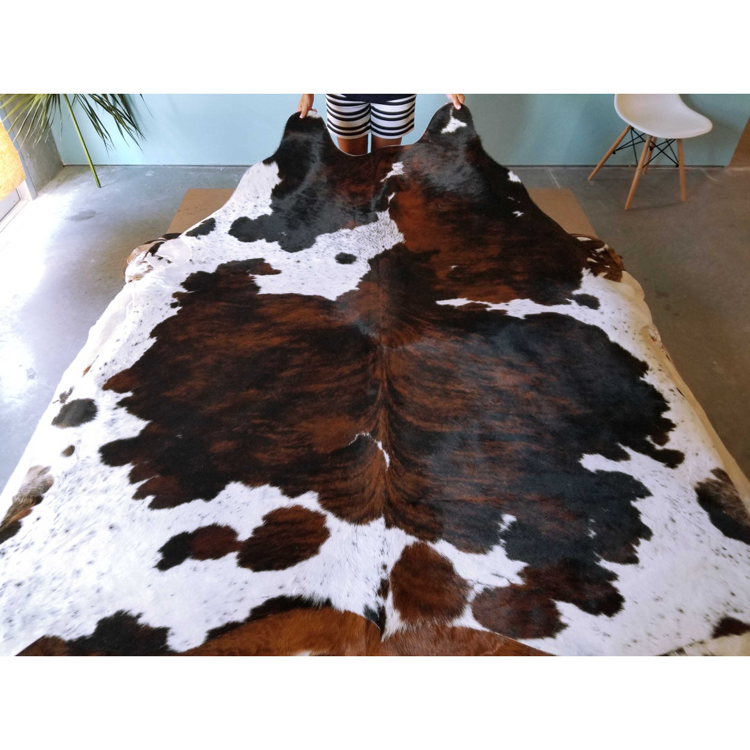 Guthridge Tricolor Cowhide Patchwork Rug – Genuine Leather Area Rug Union Rustic Rug 