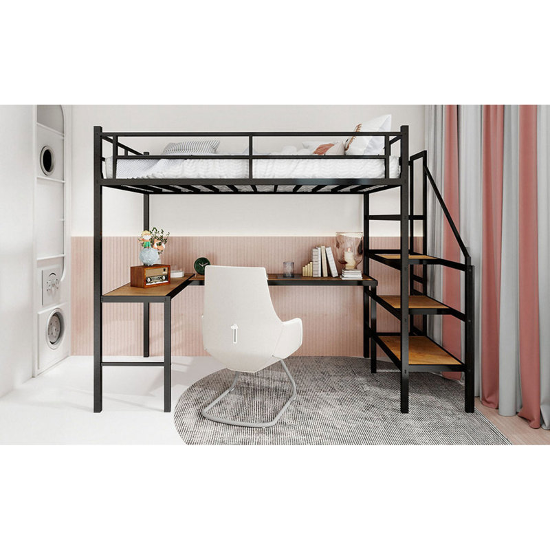 Lit mezzanine peu encombrant avec structure en fer et bureau en forme de L