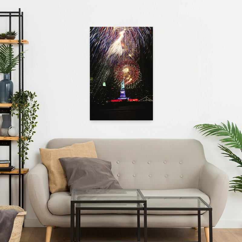 1980, statue de la liberté, feux d'artifice, New York, New York, États-Unis, H 24 po x l 16 po