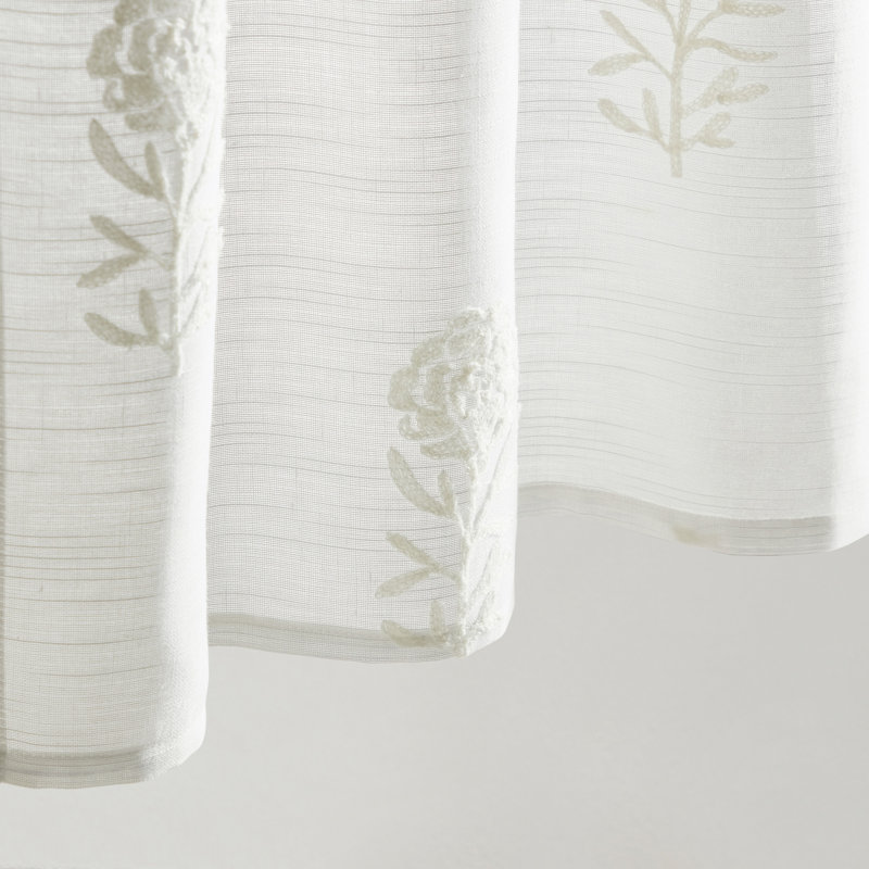 Rideau fleuri blanc Curtainworks