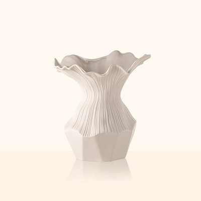 Vase de table blanc en céramique