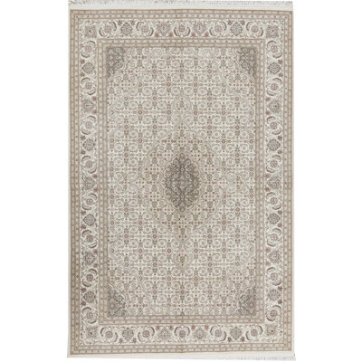 Oriental Area Rug in Ivory