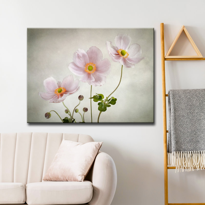 « anemones », impression sur toile, H 12 po x l 16 po x P 1,5 po