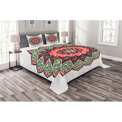 Floral Bedspread with Pillow Shams