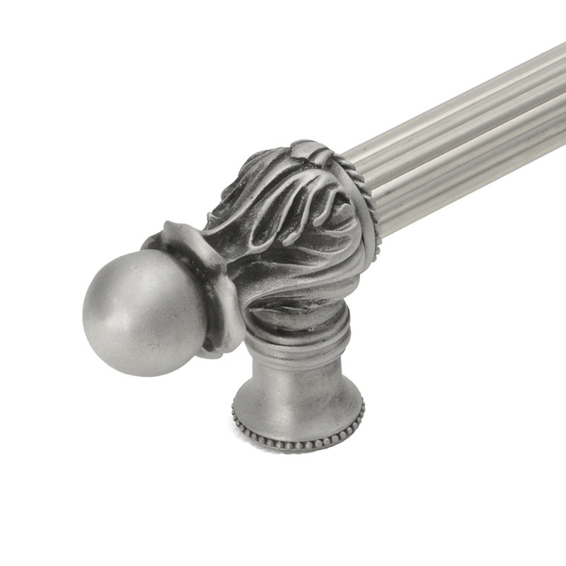 Acanthus 22 inches c.c. with 5/8 reeded center long pull Romanesque style in Chalice, Satin, 9"