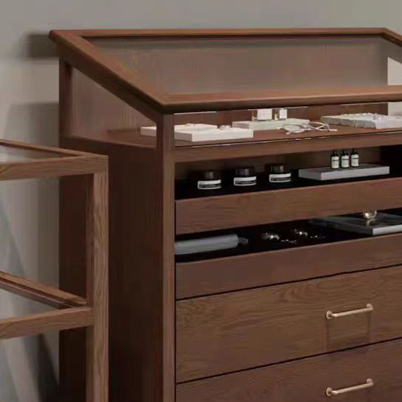Armoire pour îlot central de style médiéval