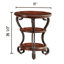 Table d'appoint ronde traditionnelle en cerisier brun avec pieds à volutes ornés et tablette inférieure ouverte