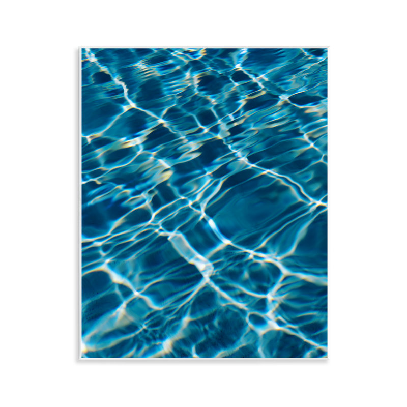 «Summer Pool Ripples» par Justine Milton