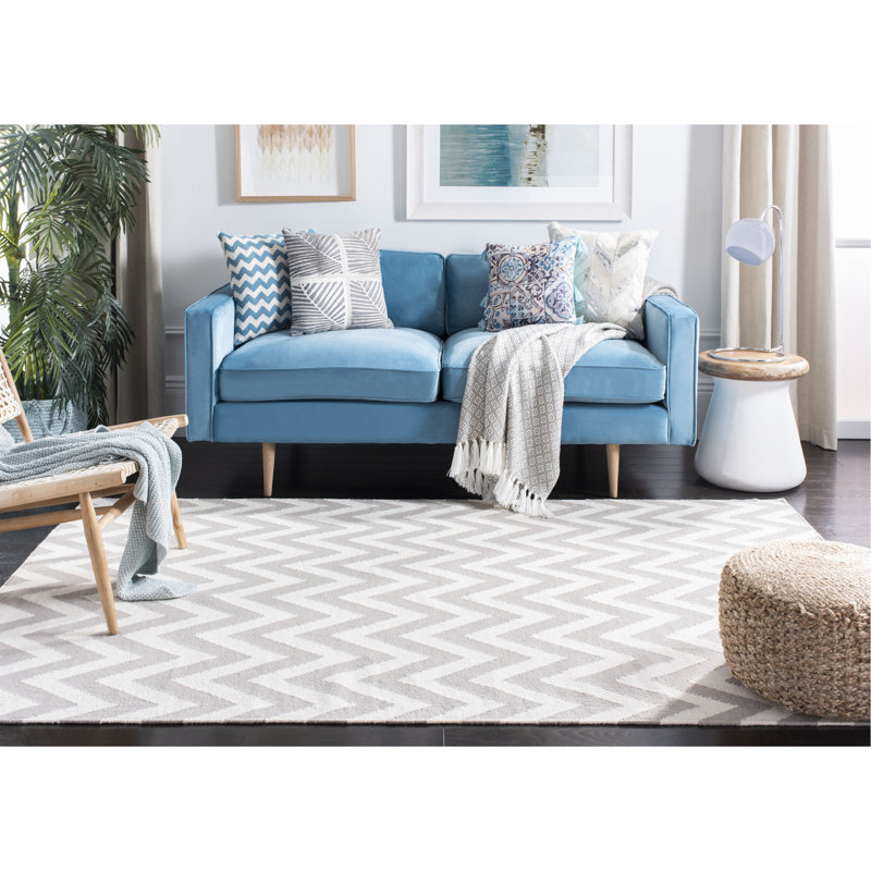 Vanderhoof Hand Woven Flat Weave Wool/Cotton Chevron Rug in Gray/Ivory, Rectangle 8' x 10'