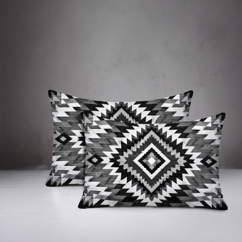 Oreiller réversible intérieur / extérieur Kenai, 20 po x 14 po, Noir