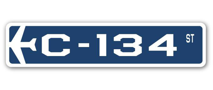Plaque de rue militaire en aluminium Bevins C-134 Air Force, H 8 po x l 36 po x P 1 po