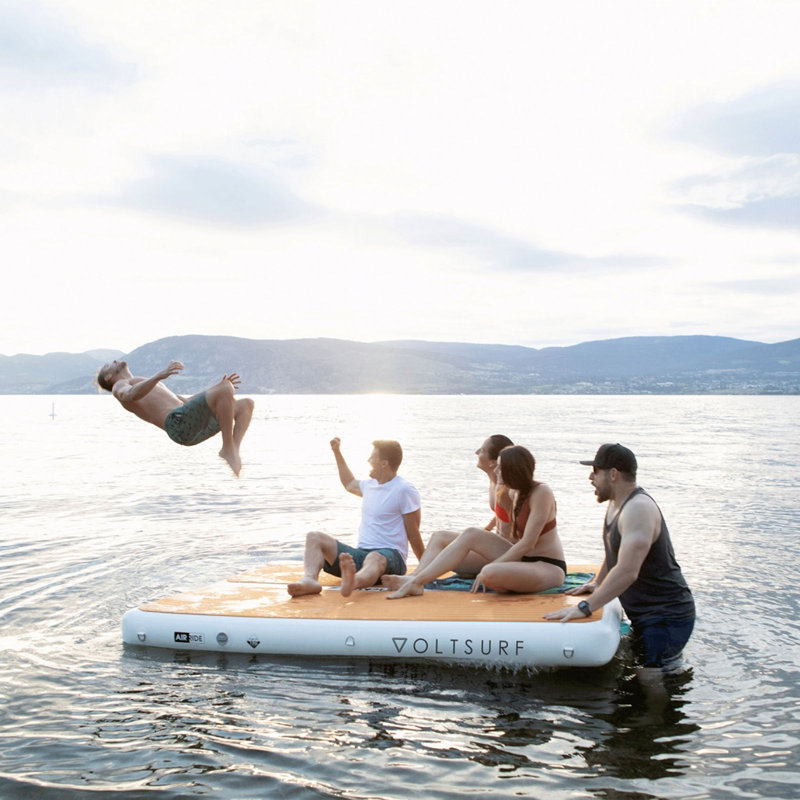 Barge Voltsurf Party
