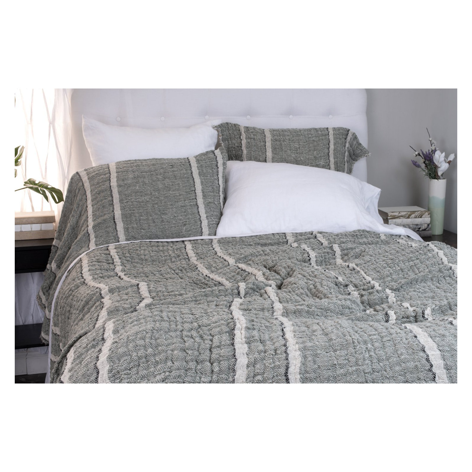 Daline 100% Linen Coverlet, Kale