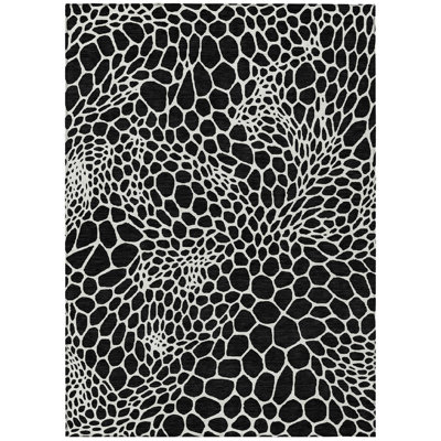 Colwart Geometric Indoor / Outdoor Rug