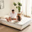 Très grand matelas de 12 pouces avec mousse à mémoire de forme et ressorts ensachés, mi-ferme pour le soulagement, soutien de zone de sommeil confortable, - gris et blanc pour chambre à coucher Ambiance Us