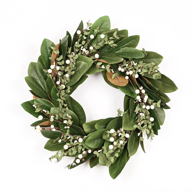 Couronne de 22 po avec mini feuilles d'eucalyptus et de magnolia en forme de ferme artificielle, printemps, hiver et baies pour la porte d'entrée