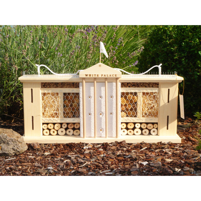 Alisha-Mae Free Standing Bumblebee House