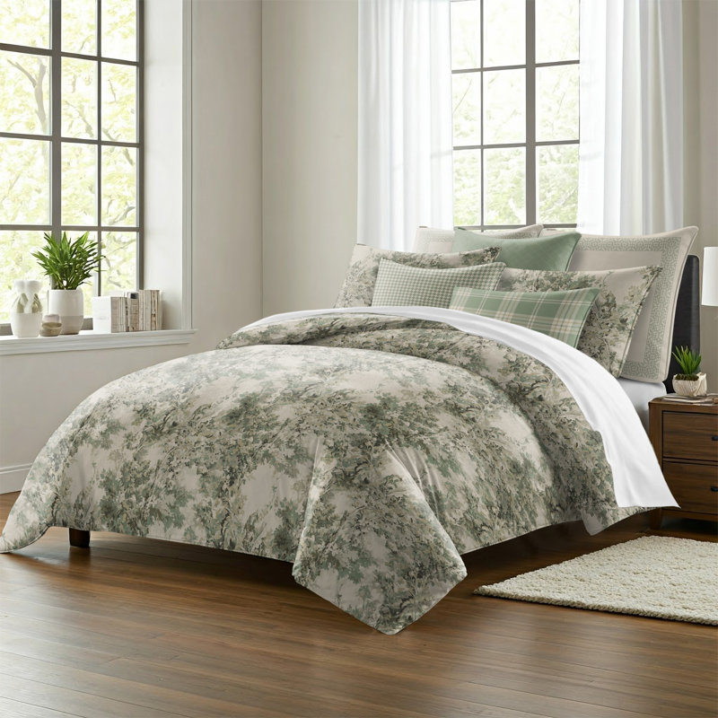 Dolce  Spring Green Cotton Duvet Cover Set  8 Piece, Super King Duvet Cover + 7 Additional Pieces