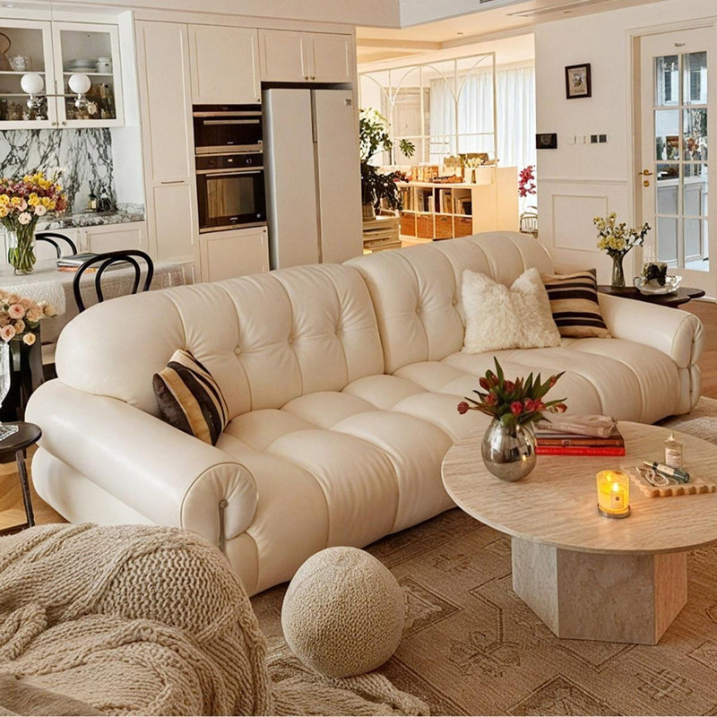 Coussin beige modulaire en similicuir, H 33,07 po x l 98,43 po x P 39,37 po