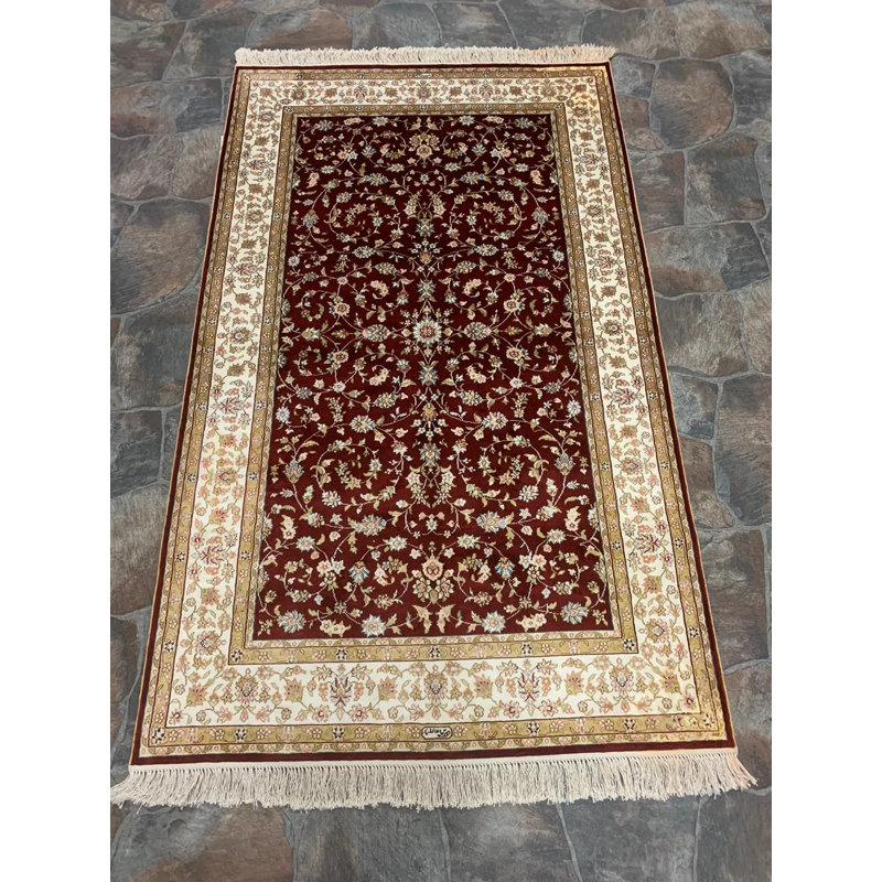 Tapis floral en soie fait à la main 3 pi 1 po x 5 pi 2 po