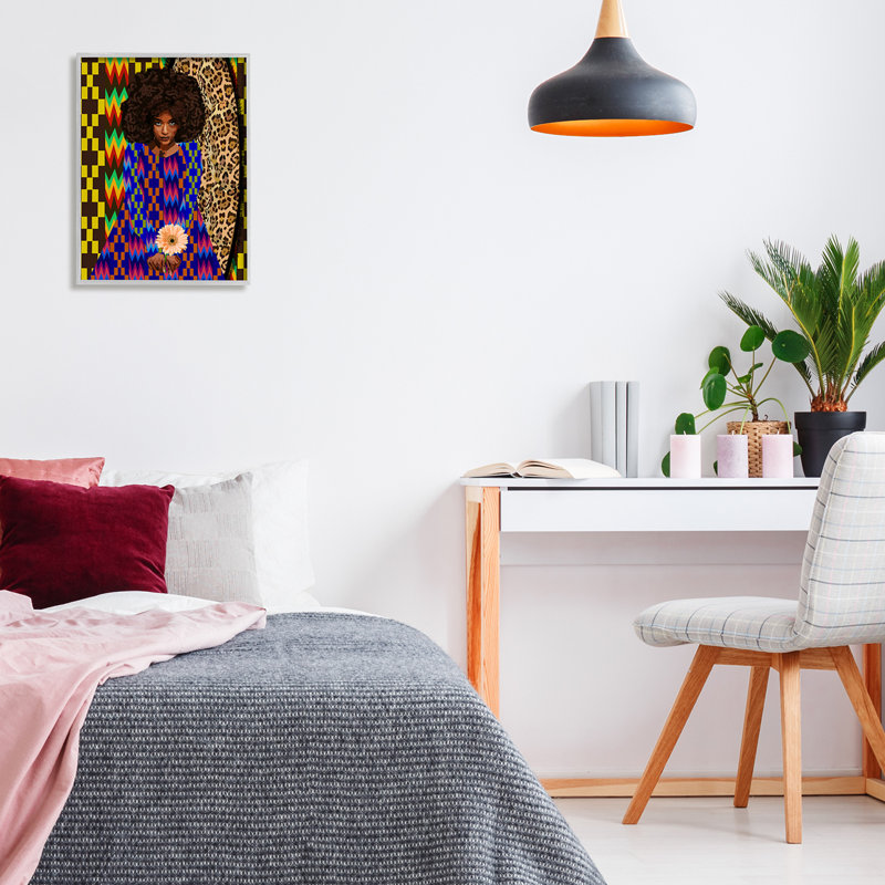 Léopard en zigzag avec motif abstrait femme tenant une fleur par Lynnda Rakos - impression, H 20 po x l 16 po x P 1,5 po