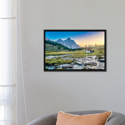 «Cabin Fever Cure Sunrise Edition», reproduction d'art sur toile encadrée
