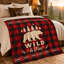 Plaid en flanelle à carreaux Buffalo, motif ours, pins, lune et bordure de flèches rustiques, imprimé forêt rouge et noir, idéal pour canapé, lit, chalet ou maison de campagne, 76 x 102 cm