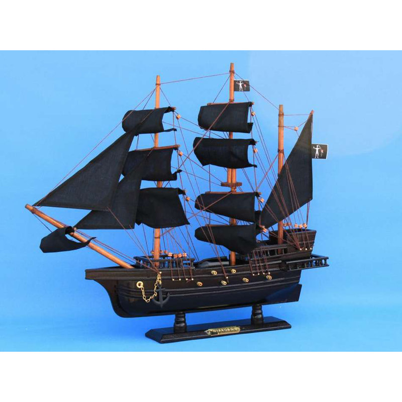 Bateau à modèle de pirate charles Munroe