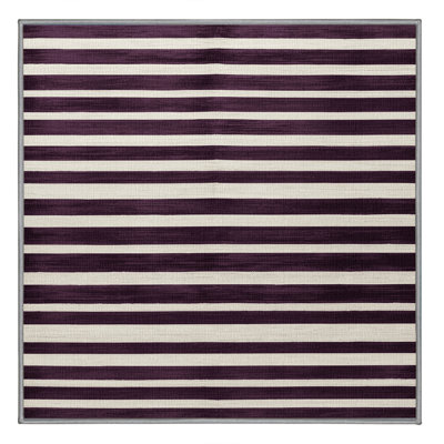 Tapis brun à rayures horizontales lavable à la machine