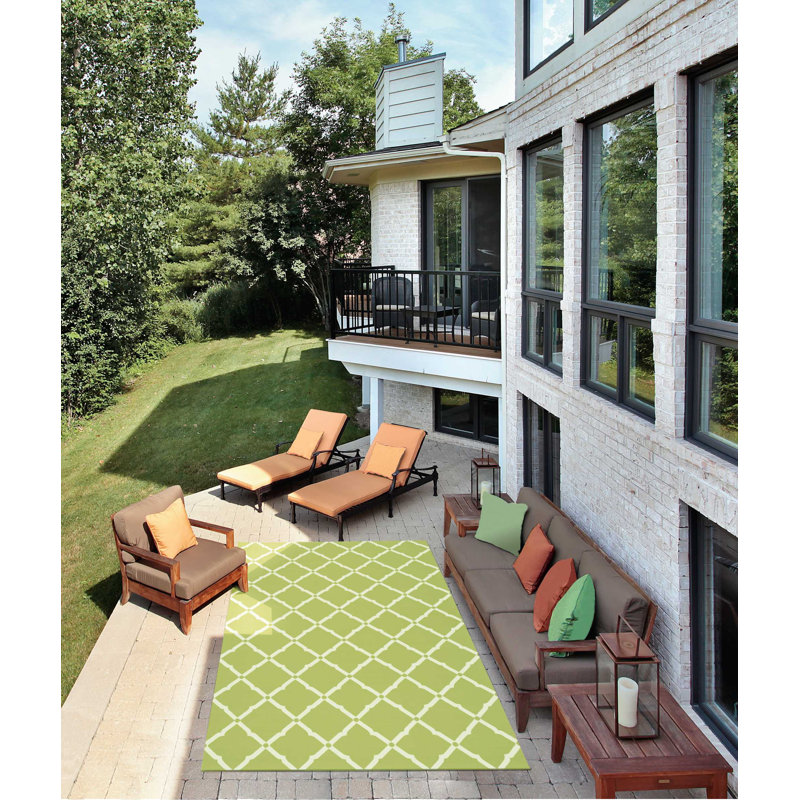 Xheva Moroccan Indoor / Outdoor Rug, Rectangle 7'9" x 10'10"