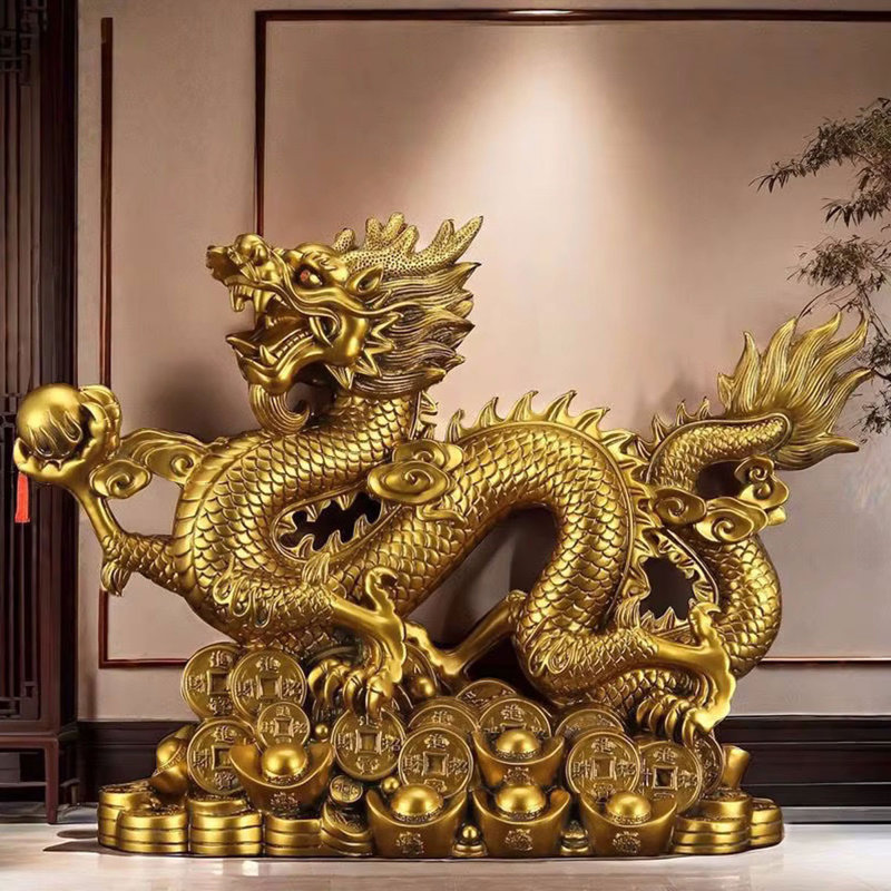 Statue de dragon doré