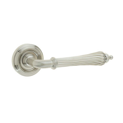 Giselle Passage Door Handle