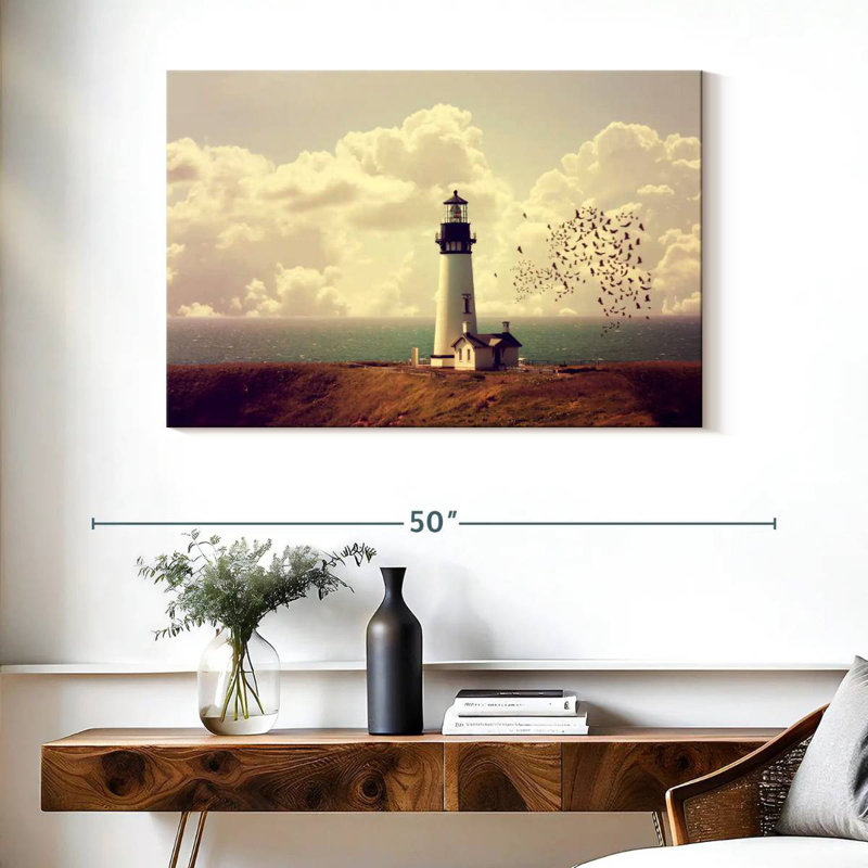 Old white lighthouse Aletra, H 26 po x l 39 po