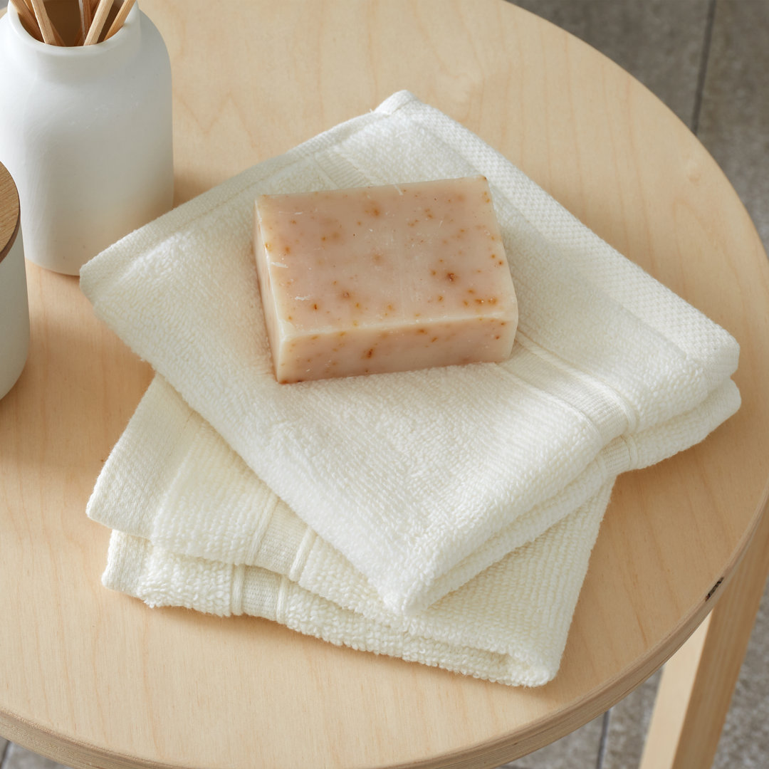 Catherine Lansfield Zero Twist Cotton 30x30cm Face Cloth Pair Cream - Image 4