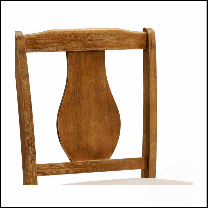 Table de salle à manger rectangulaire en bois naturel avec détails cloutés et tablette de rangement intégrée pour les intérieurs modernes
