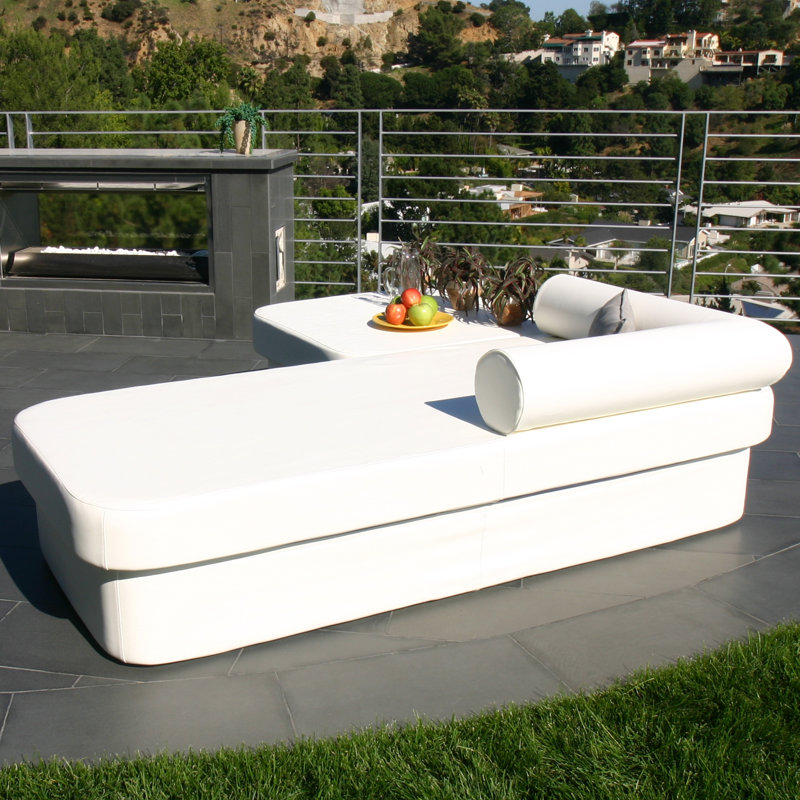 Cot Resort Outdoor Chaise Lounge, Chill White