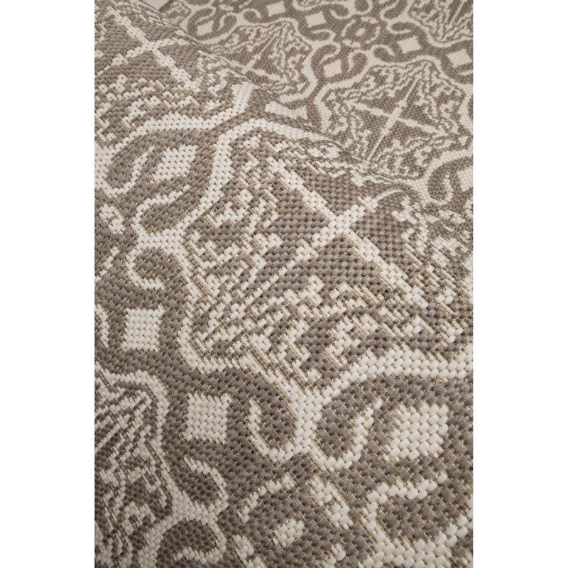 Cogan Geometric Indoor / Outdoor Area Rug, Runner 67 x 200 cm